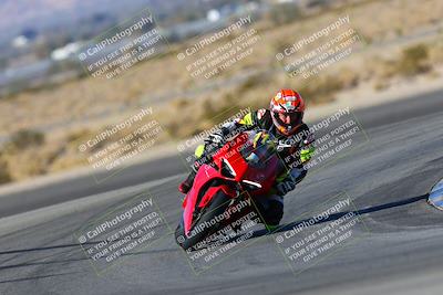 media/Jan-09-2022-SoCal Trackdays (Sun) [[2b1fec8404]]/Turn 11 (935am)/